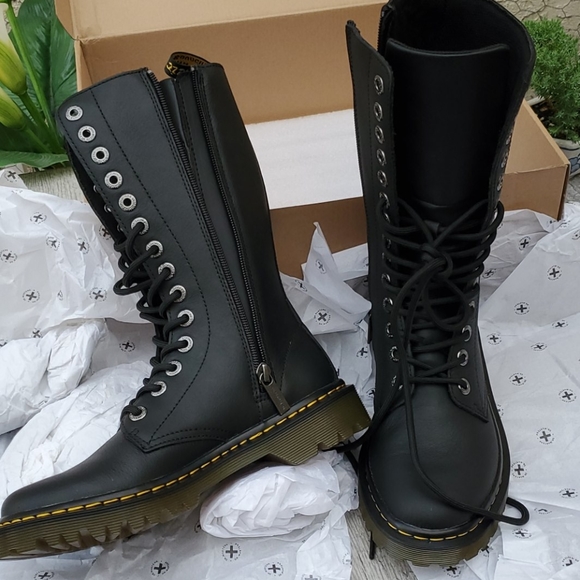 Dr martens tall combat black leather boot sz 6 - Picture 14 of 15